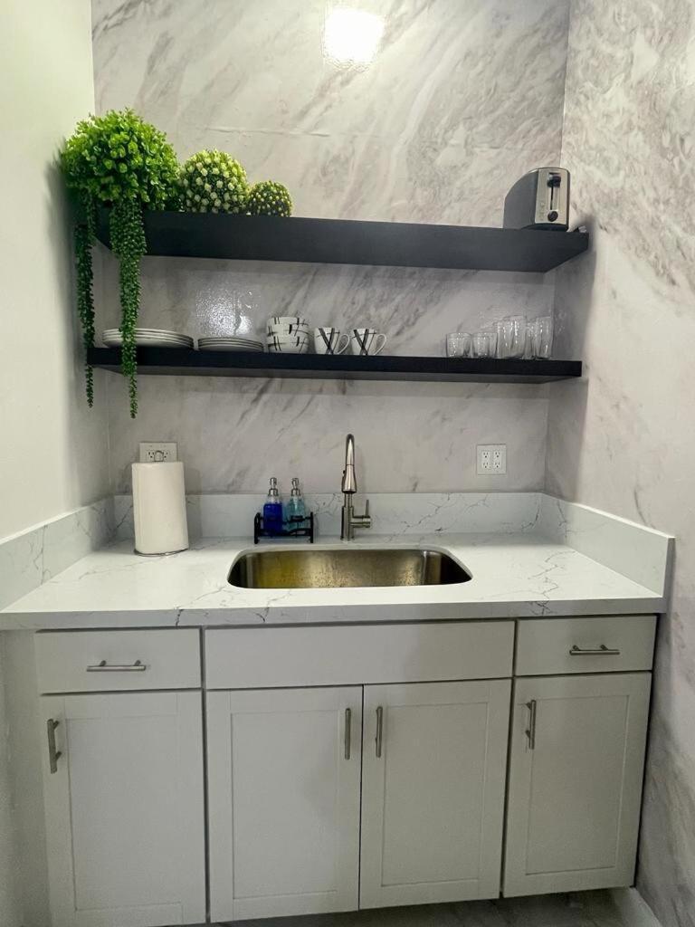 Cozy Studio, Prime Location, Remodeled, 1 Parking 西棕榈滩 外观 照片