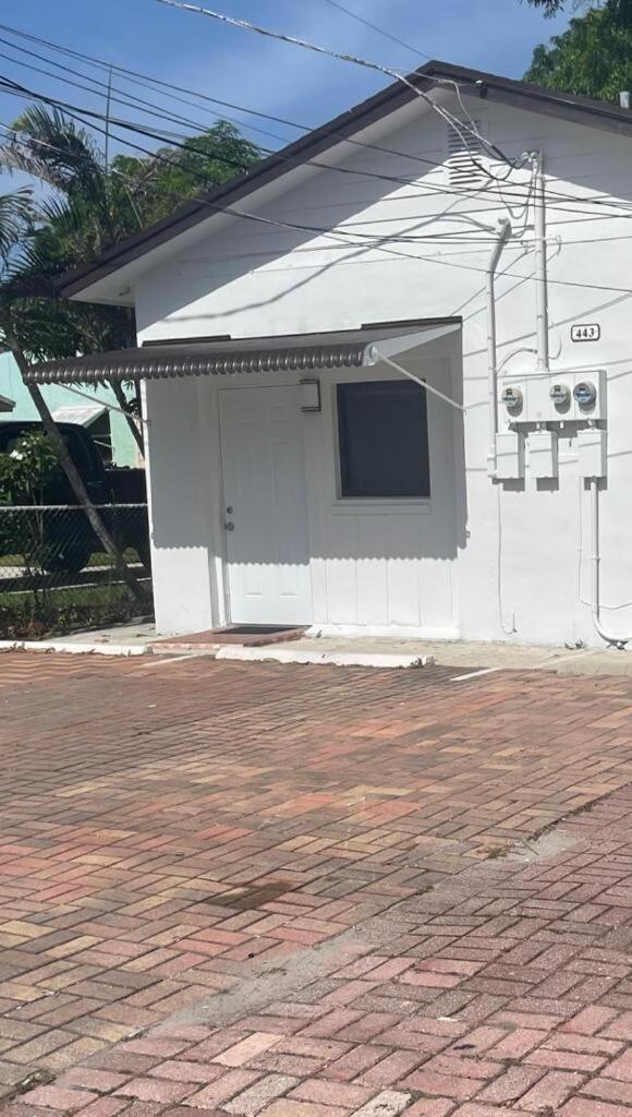 Cozy Studio, Prime Location, Remodeled, 1 Parking 西棕榈滩 外观 照片